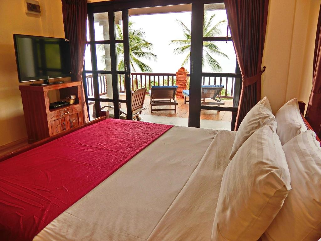 Laem Sila Resort  Rooms  2 Bedroom Villa Bedroom 10