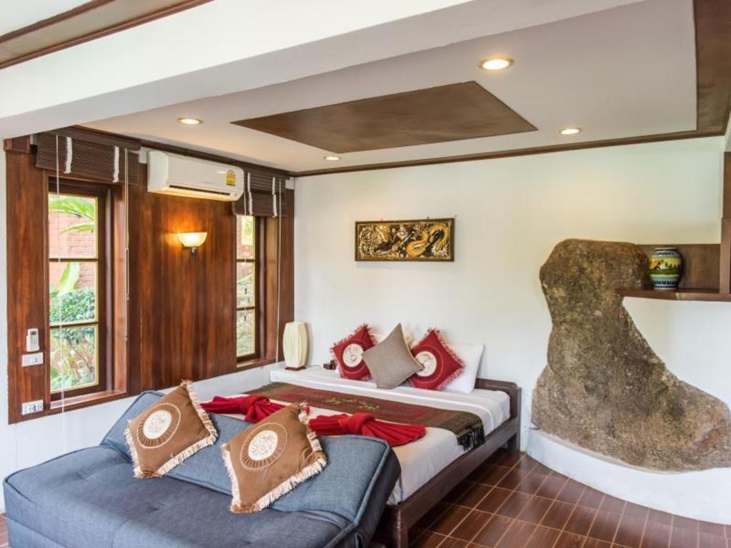 Laem Sila Resort  Rooms  Deluxe 2 Bedroom Villa Bed 4