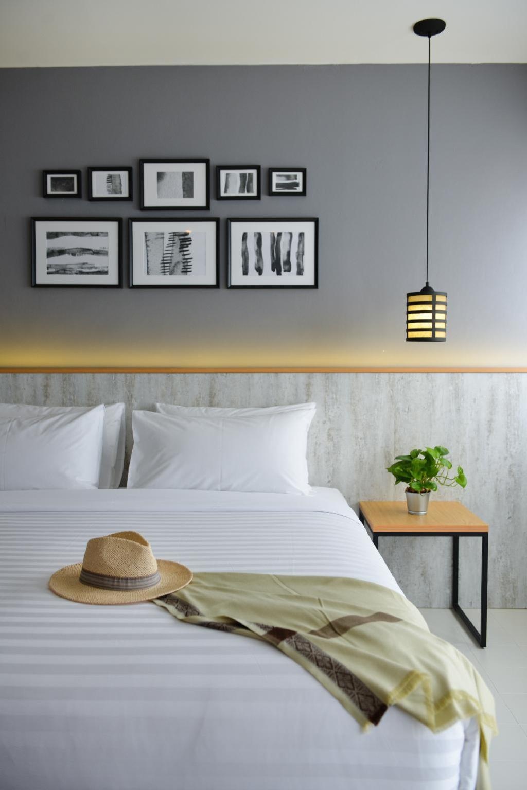 Ruenthip Residence PattayaroomsOne Bedroom Suite Sea View View19