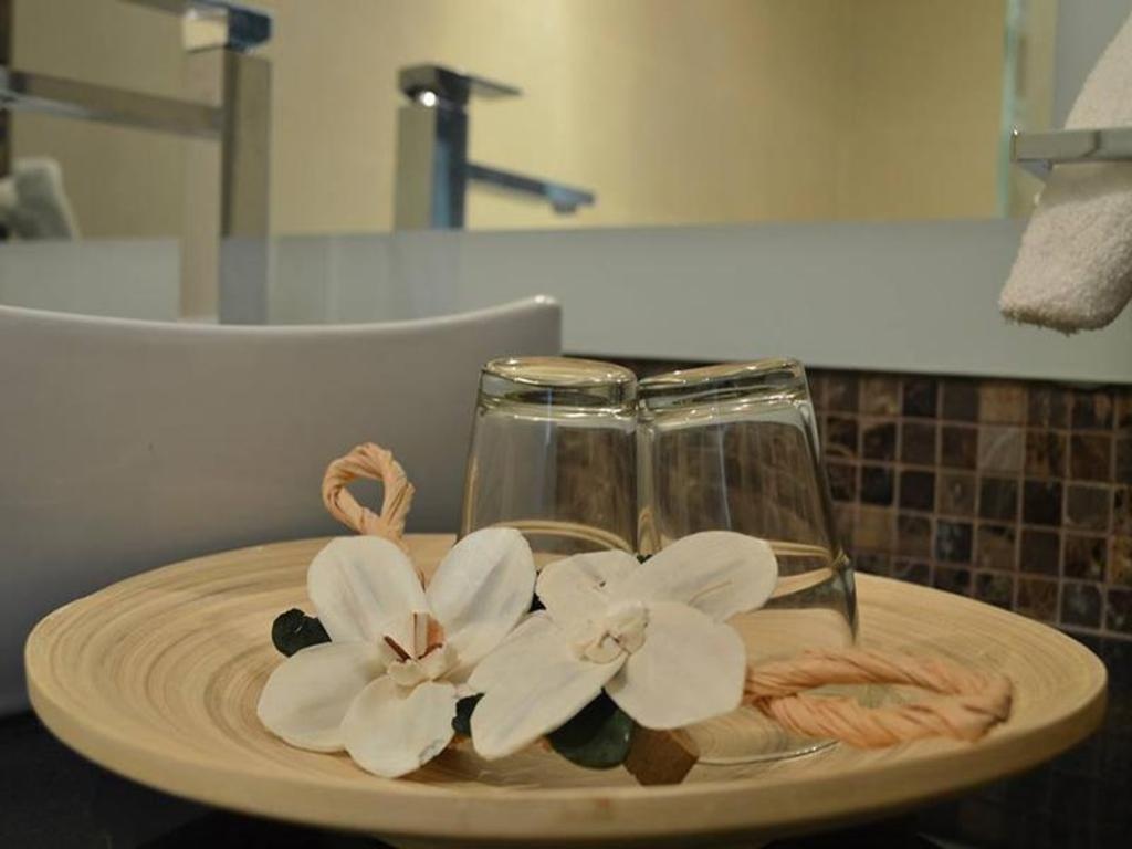Cosy Beach View Condominium By 415facilitiesBathroom23