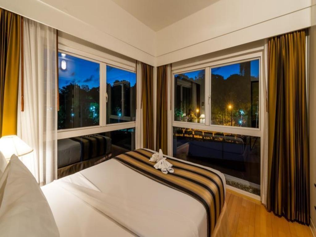 RCG Suites Pattayarooms1 Bedroom Apartment 3 Adults4