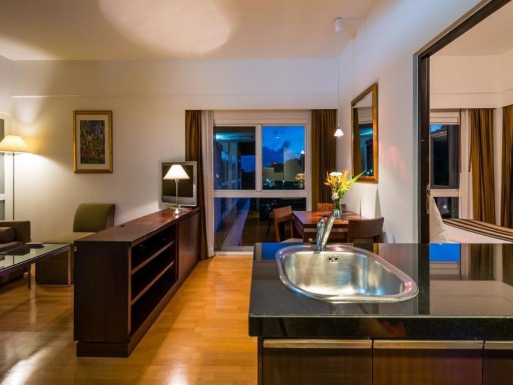 RCG Suites Pattayarooms1 Bedroom Apartment 3 Adults5