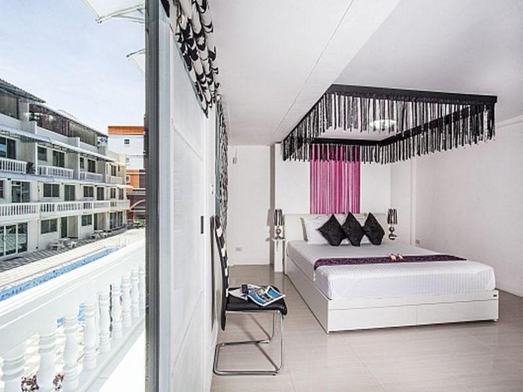 Pratumnak Point Villa 3 BedroomroomsThree Bedroom Villa2