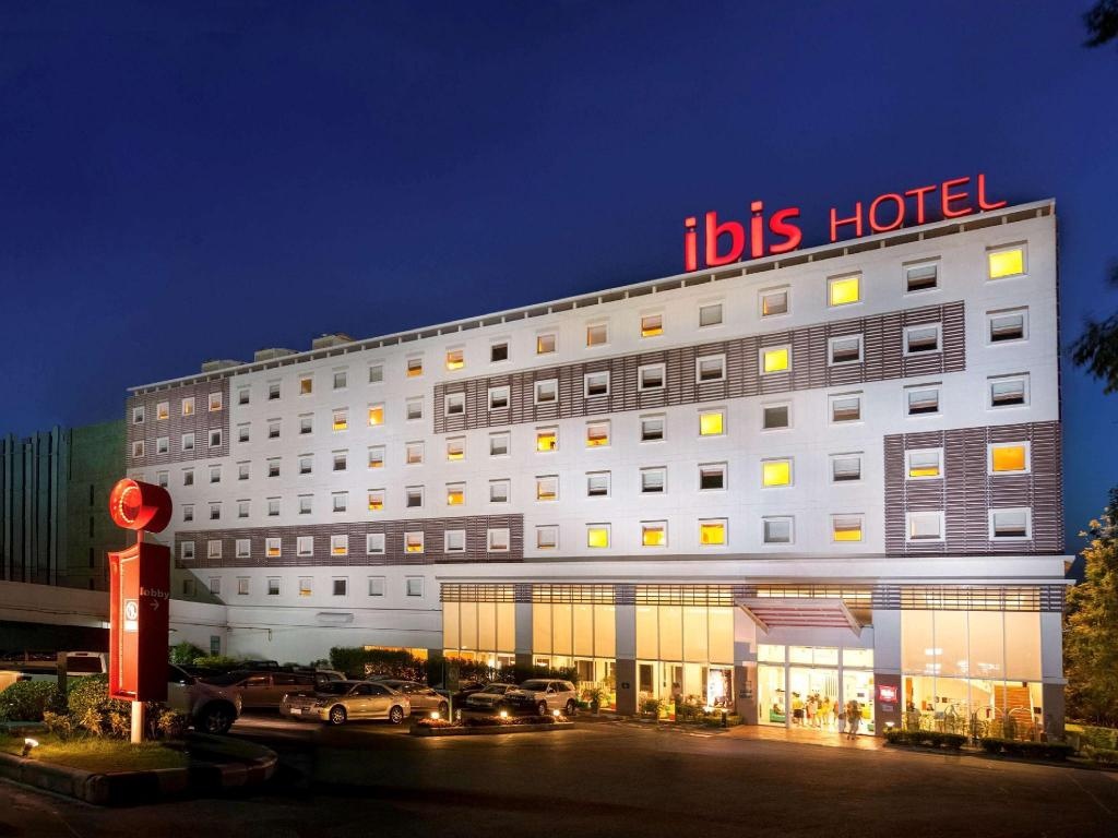 Ibis PattayapropertyviewsExterior View1