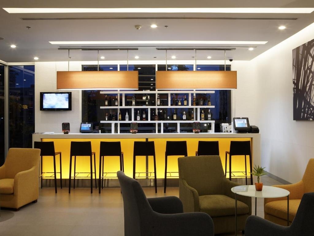 Ibis PattayapropertyviewsLobby9