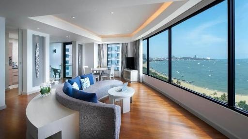 Amari PattayaroomsClub Executive Suite View1