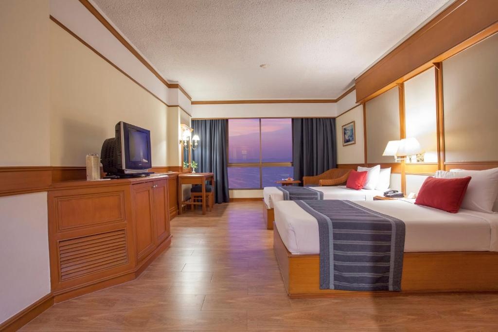 Cholchan Pattaya Beach Resortroomsrooms Image 2020