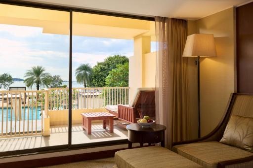 Dusit Thani PattayaroomsOne Bedroom Suite King Guestroom33
