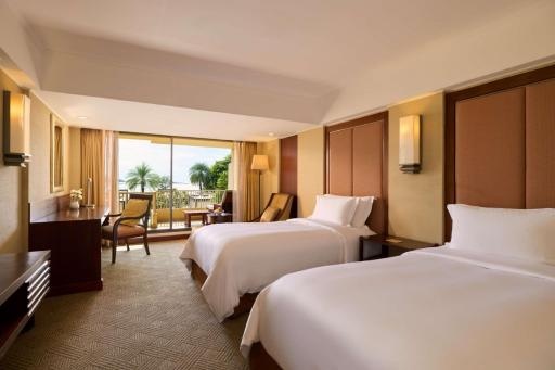 Dusit Thani PattayaroomsOne Bedroom Suite Twin Guestroom22