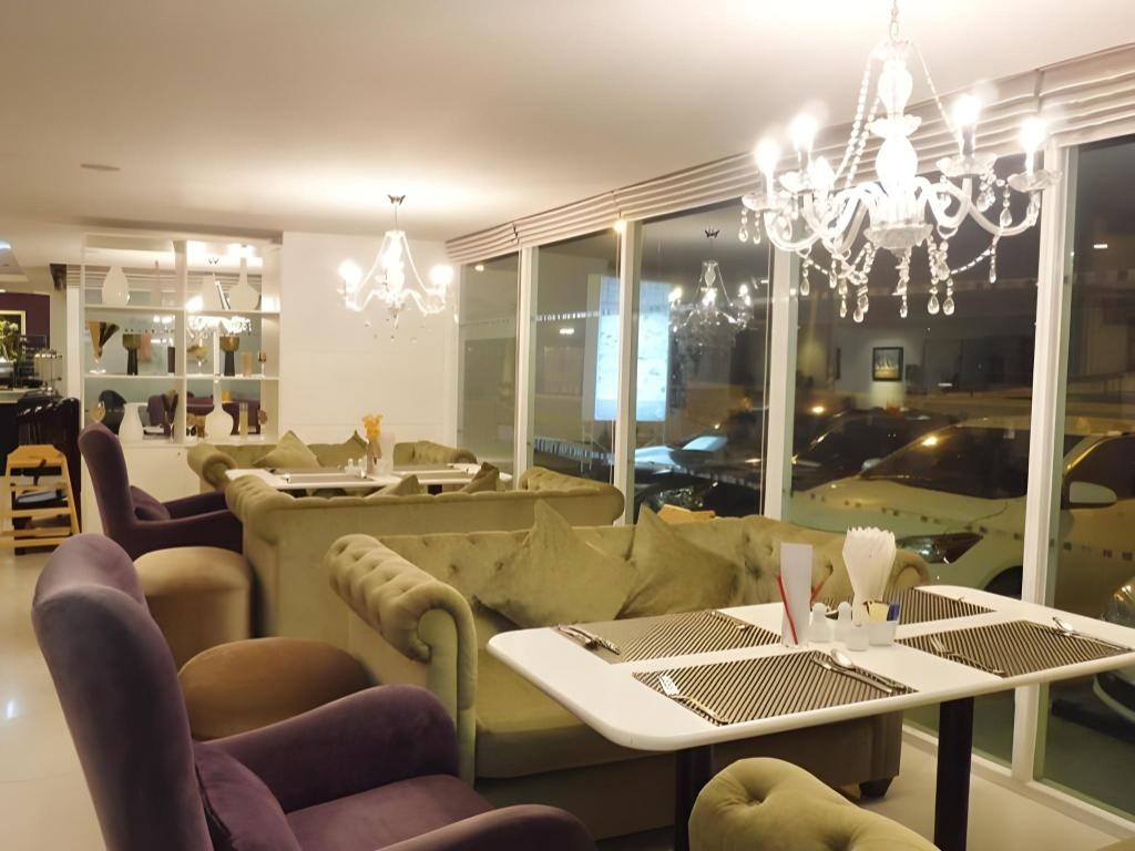 Nova Park Hoteldiningdining Image 11