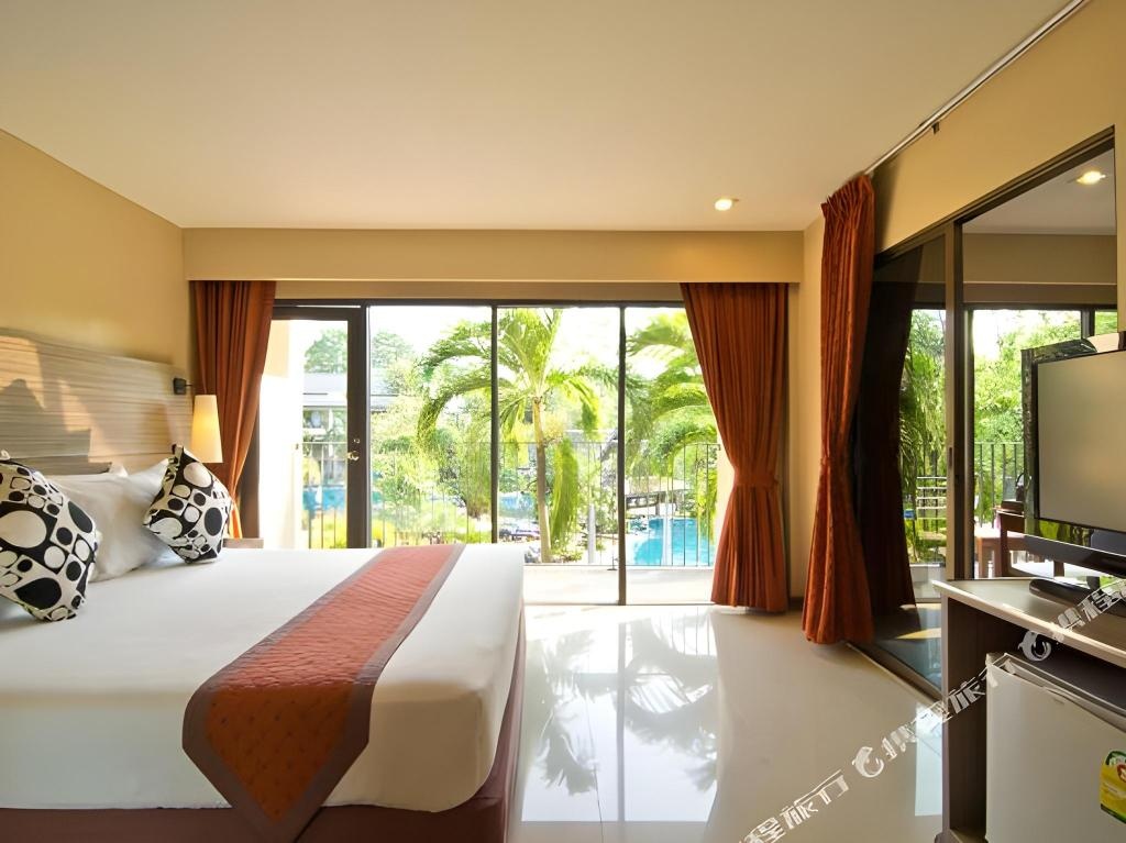 The Green Park Resortroomsrooms Image 1010