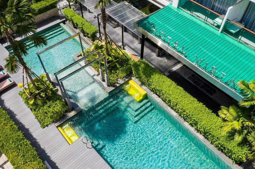 Hotel VistafacilitiesSwimming Pool18