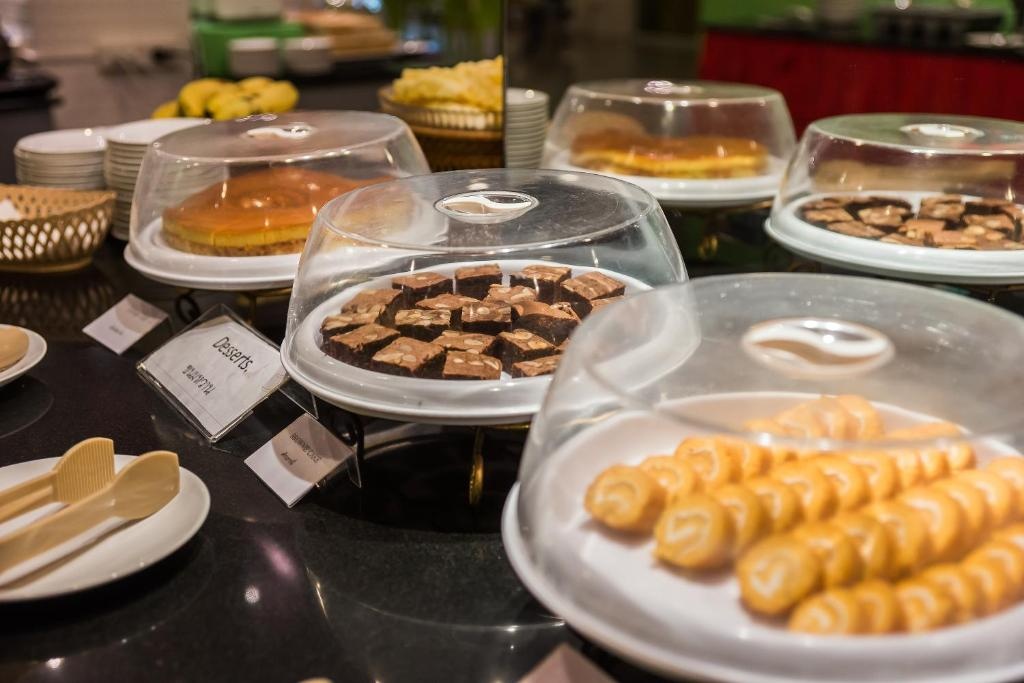 Bella Villa Metro HoteldiningFood And Beverages11