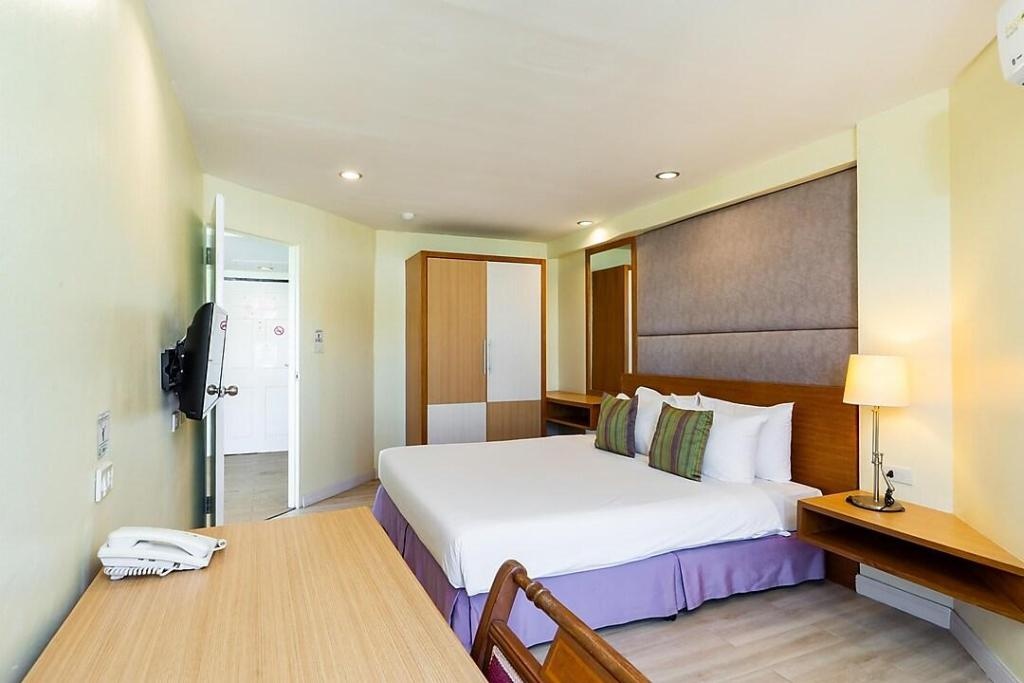 Bella Villa Metro Hotelroomsrooms Image 3434