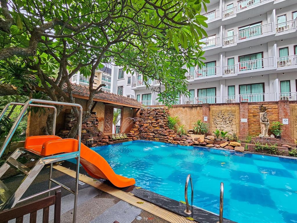 Bella Villa Prima HotelfacilitiesSwimming Pool Outdoor6