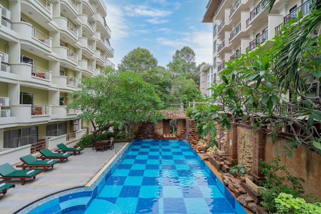 Bella Villa Prima HotelfacilitiesSwimming Pool5