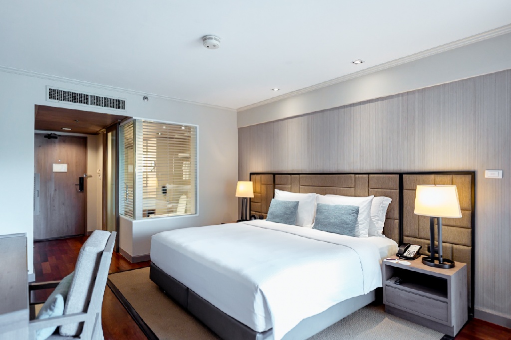 Avani Pattaya ResortroomsDeluxe Sea View Plus Room Bed18