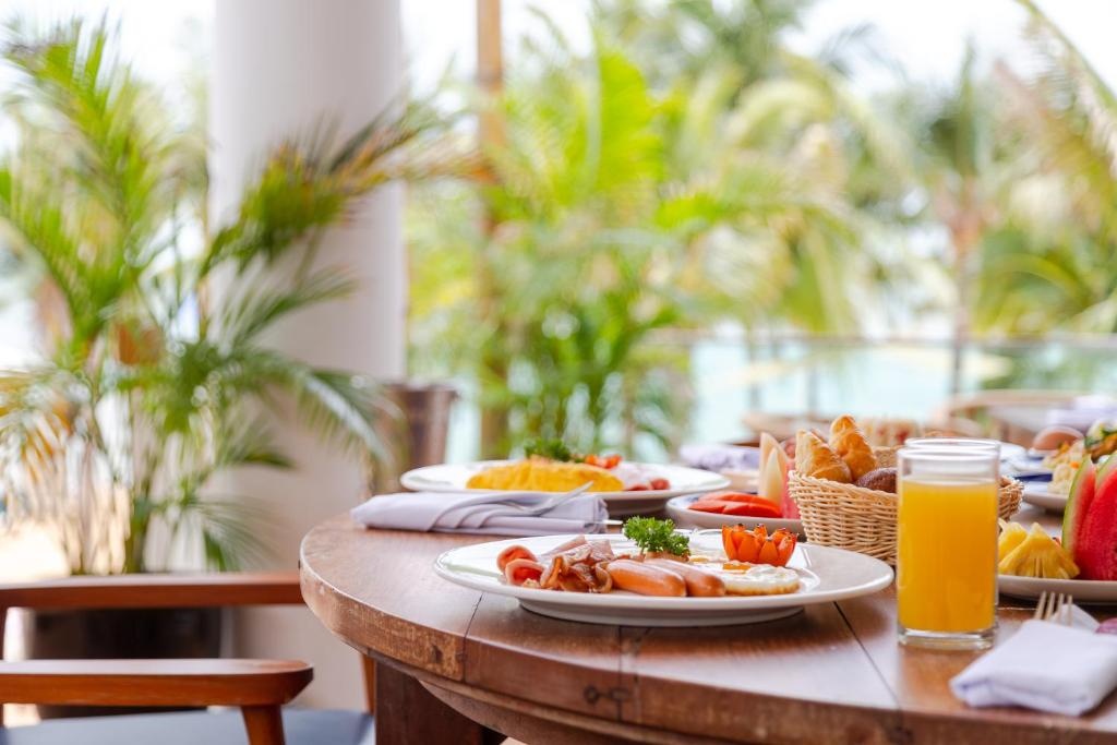 Pinnacle Grand Jomtien Resort And Beach ClubdiningFood And Beverages13