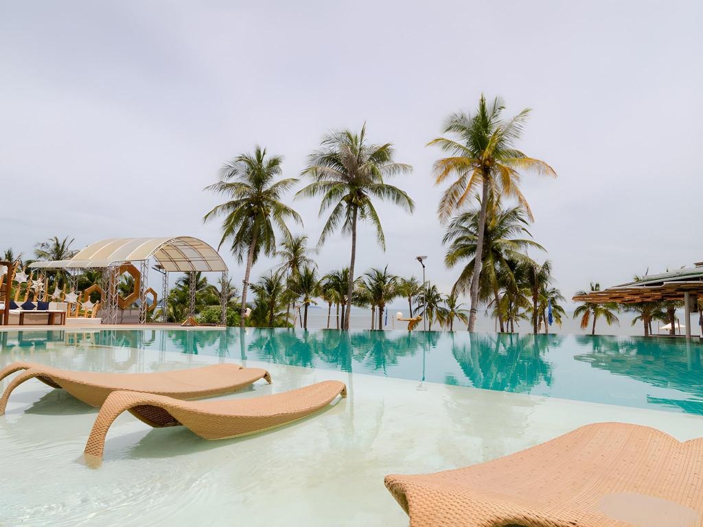 Pinnacle Grand Jomtien Resort And Beach ClubfacilitiesBarlounge11