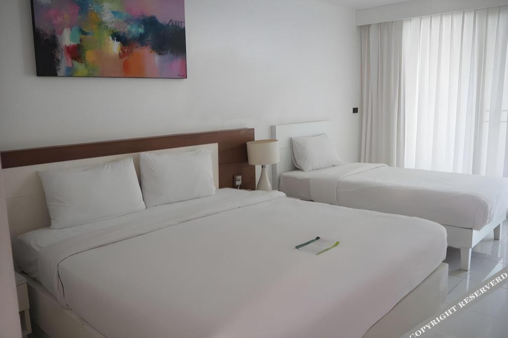 Pinnacle Grand Jomtien Resort And Beach Clubroomsrooms Image 4242
