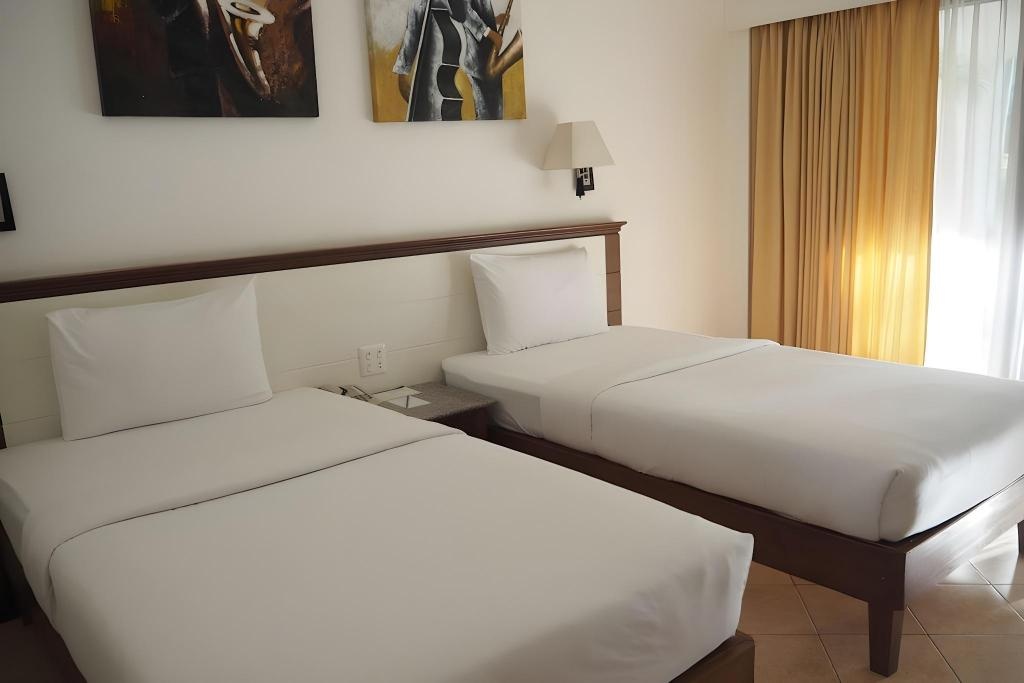 Pinnacle Grand Jomtien Resort And Beach Clubroomsrooms Image 4949
