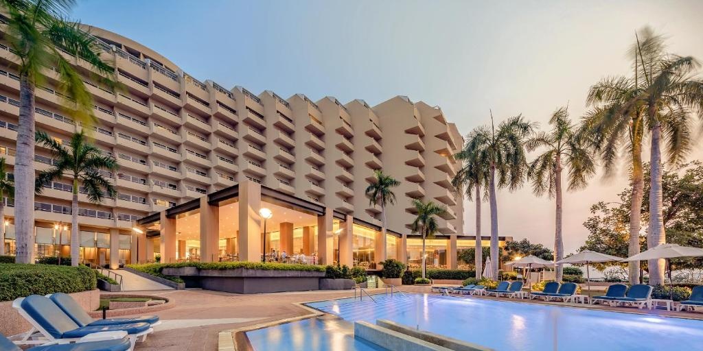 Royal Cliff Beach Hotel PattayapropertyviewsExterior View2