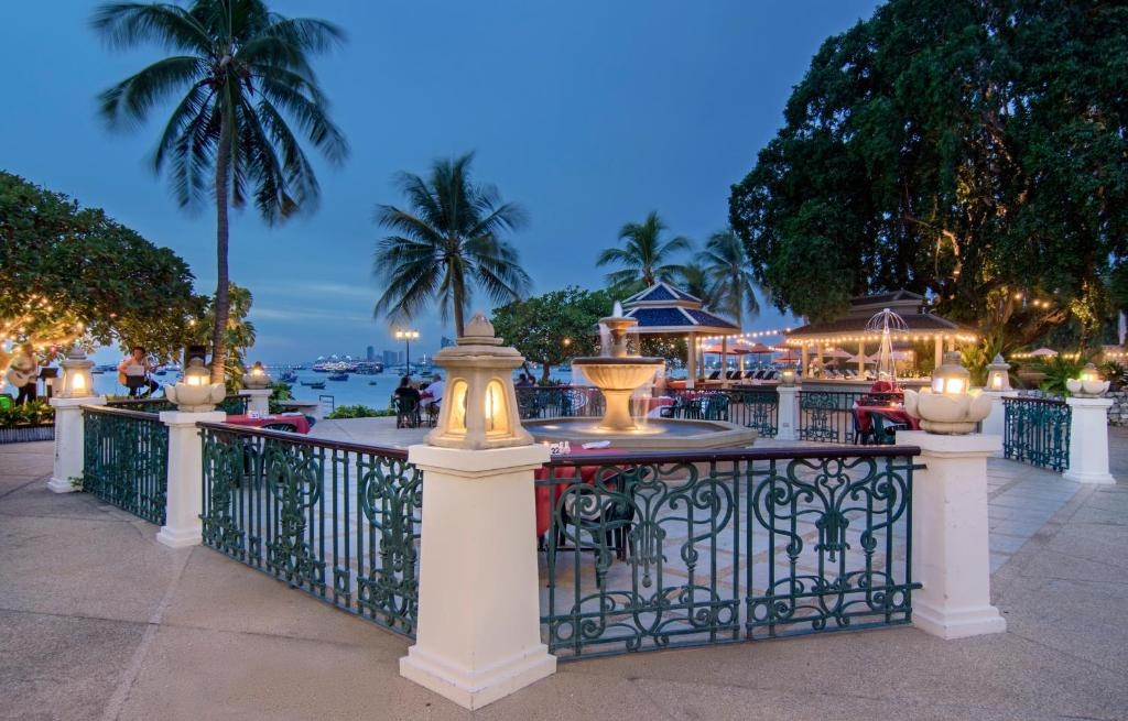 Siam Bayshore Resort PattayadiningRestaurant5