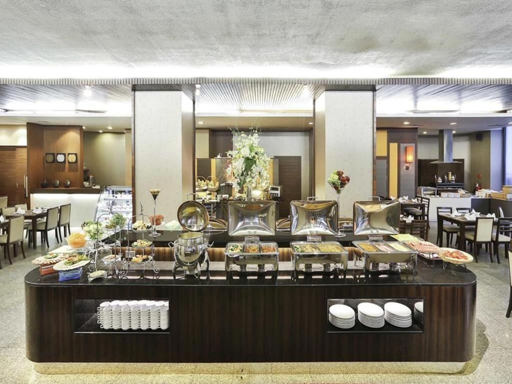 Sunbeam Hotel PattayadiningFood And Beverages4