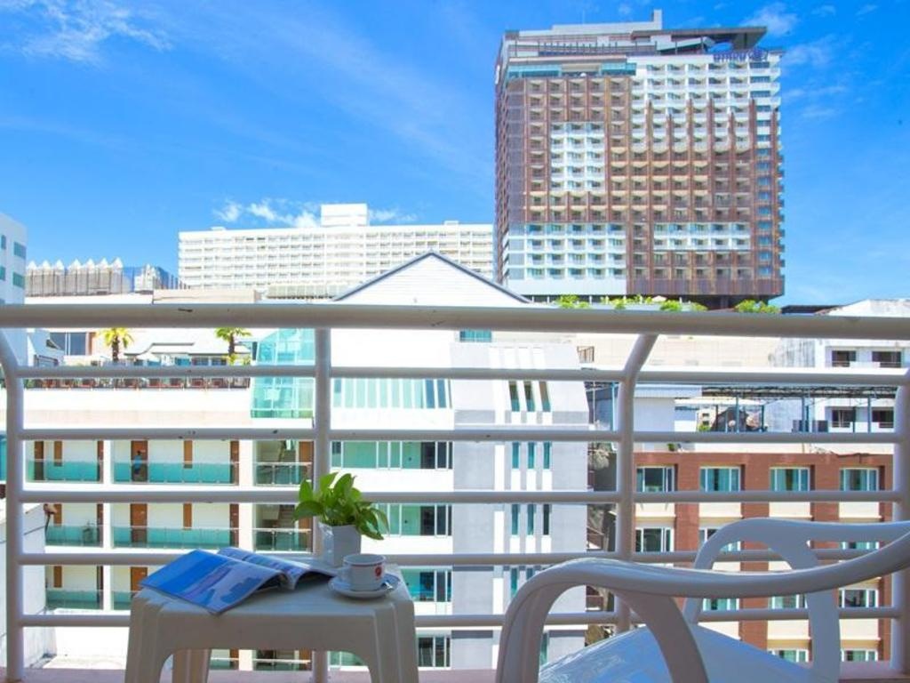 Eastiny Plaza HotelpropertyviewsView3