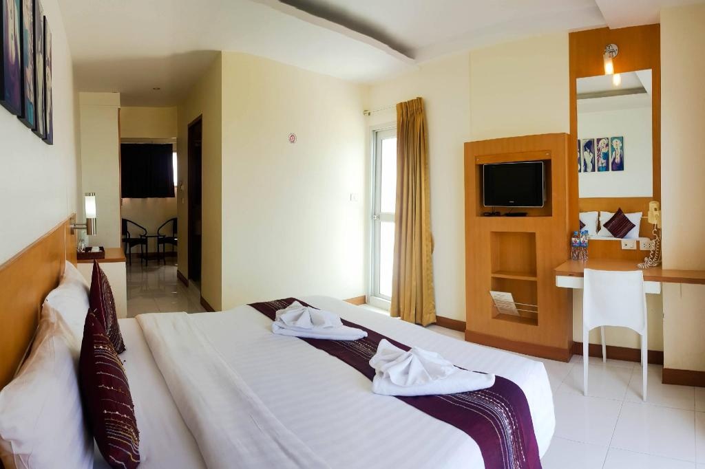 Eastiny Seven HotelroomsDeluxe Bed4