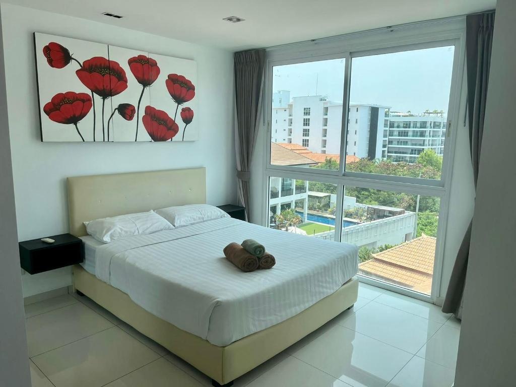 Art On The Hill By Pattaya Sunny RentalsroomsTwo Bed Apartment Bed4