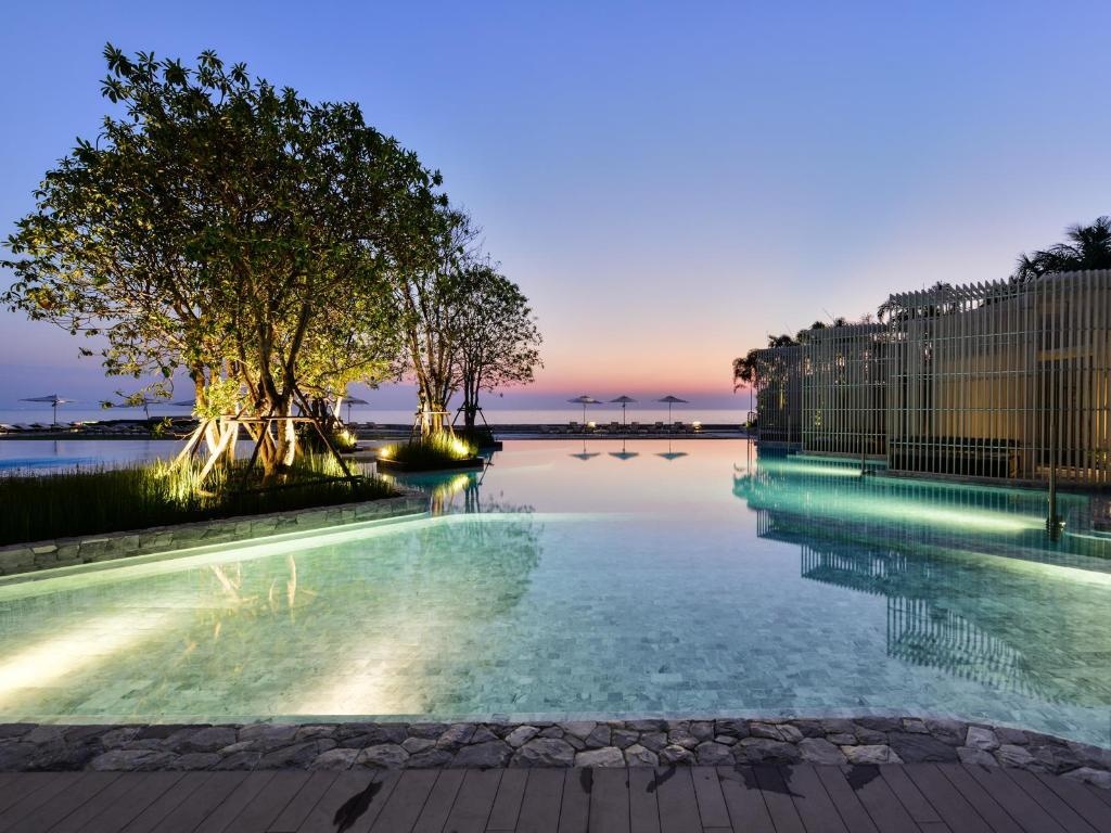 Veranda Resort Pattaya MGalleryfacilitiesSwimming Pool Outdoor8