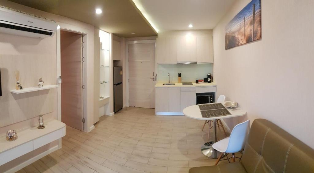 Angelheart Luxury Mini Hotelrooms1 Bedroom Luxury Suite Room Plan3