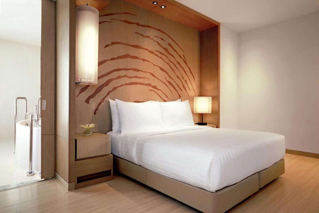 Mvenpick Siam Na Jomtien PattayaroomsFamily Suite Sea View Bed22
