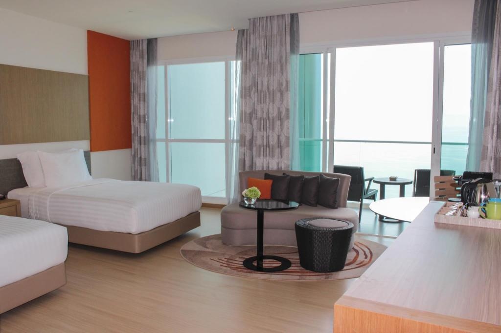 Mvenpick Siam Na Jomtien PattayaroomsJunior Suite Twin Bed11