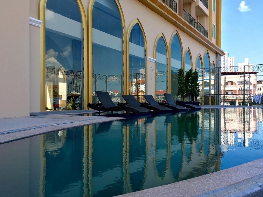 LK PresidentfacilitiesSwimming Pool3