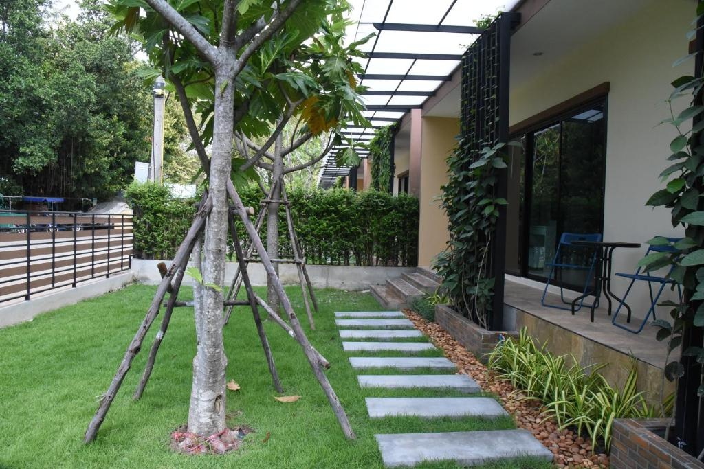 Fairtex ResidencefacilitiesBalconyterrace16