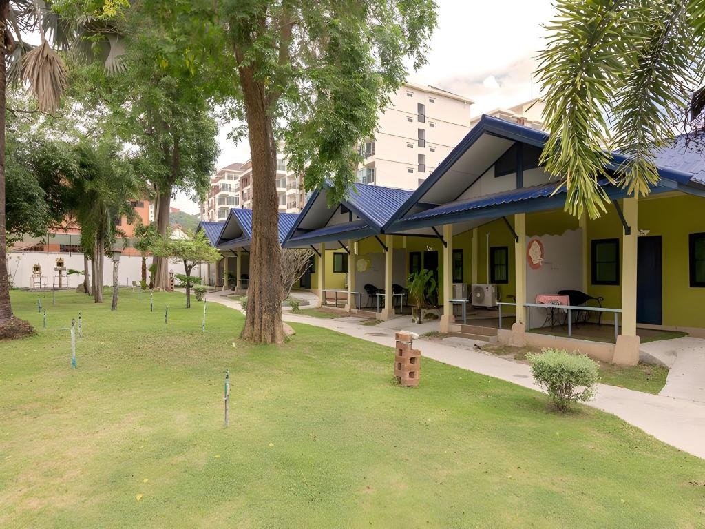 Wind Field Resort PattayapropertyviewsExterior View3