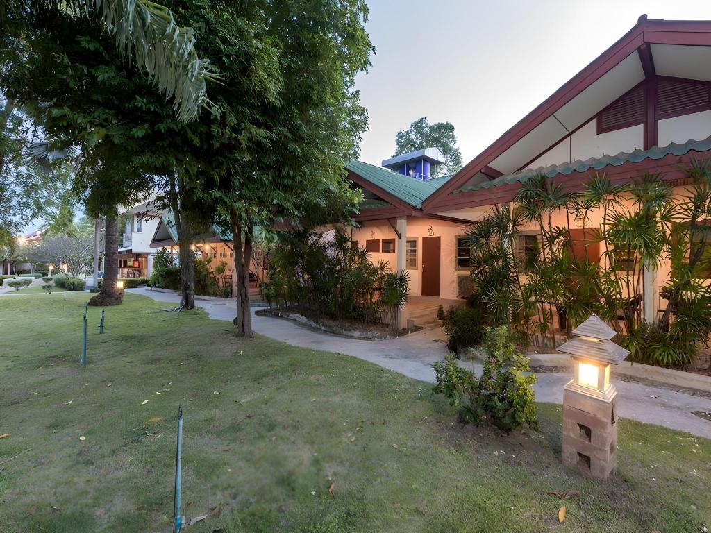 Wind Field Resort PattayapropertyviewsExterior View4