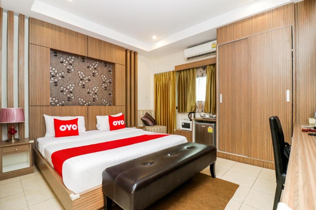 OYO 146 Rivana Boutique By SandarafacilitiesBedroom2