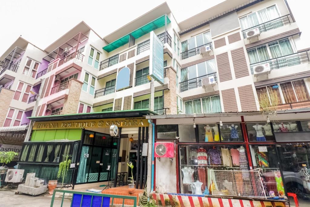 OYO 146 Rivana Boutique By SandarapropertyviewsExterior View4