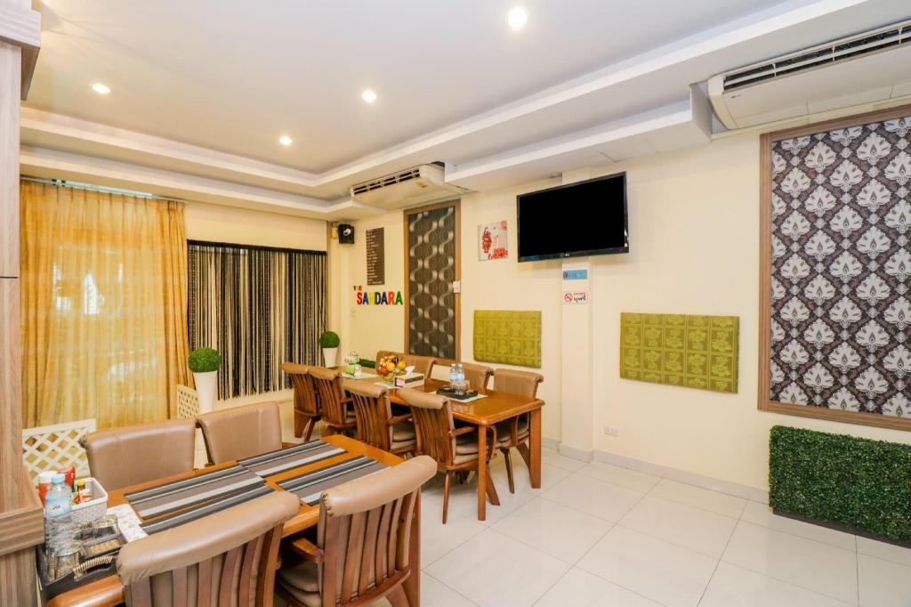 OYO 146 Rivana Boutique By SandarapropertyviewsLobby3