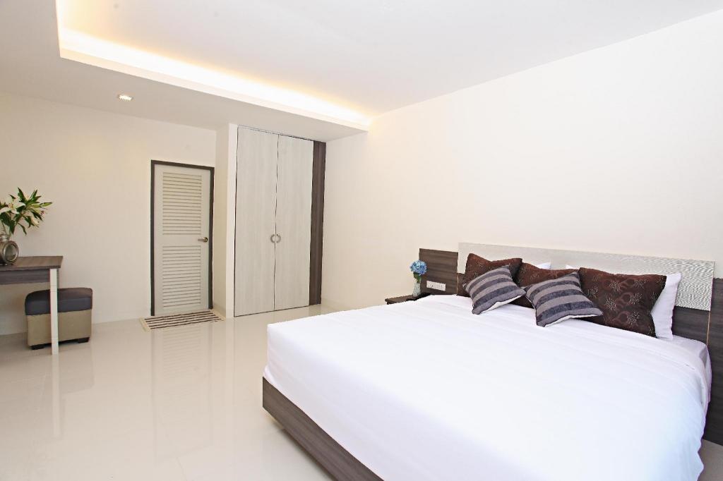 The Zen Hotel PattayaroomsSuite Suite Room4