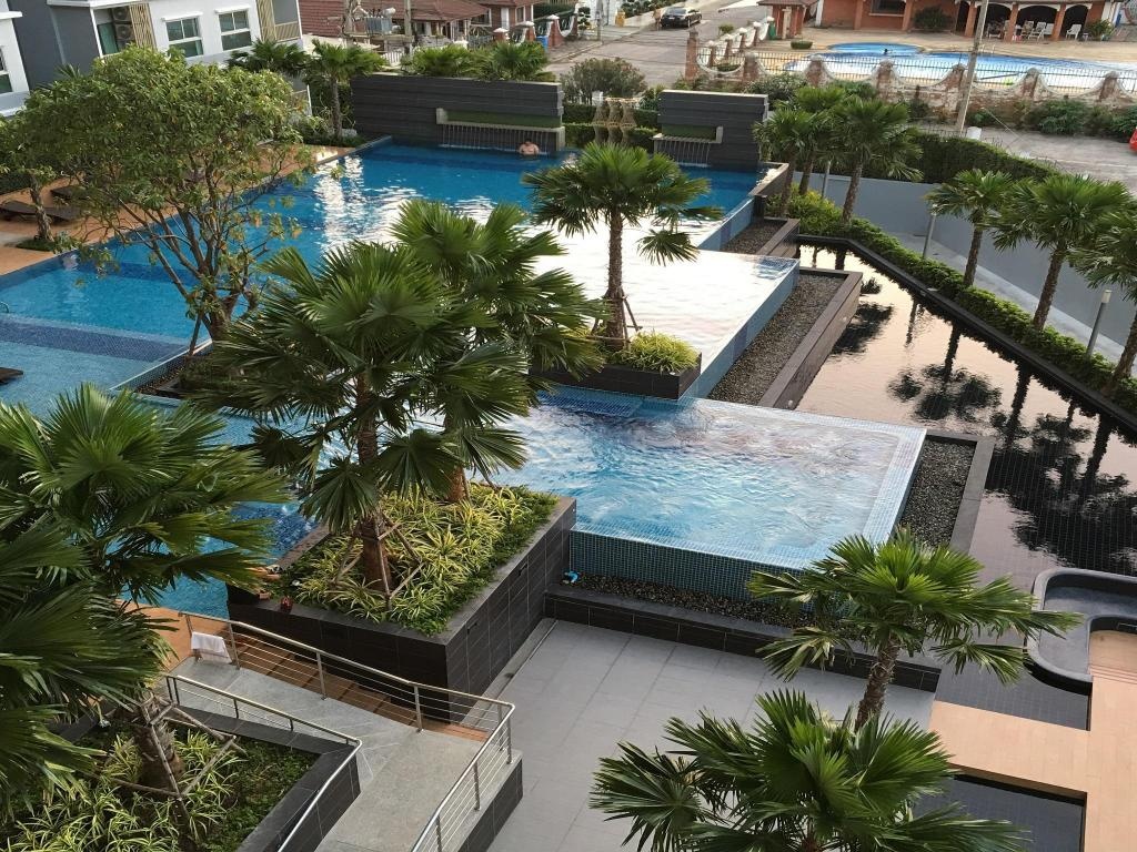 Condo South PattayafacilitiesSwimming Pool2