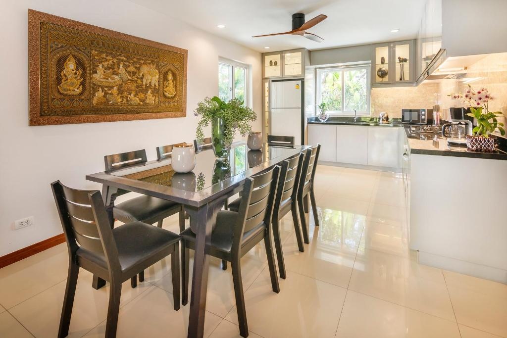 Villa Waree Just 5 Minutes From The City And BeachfacilitiesKitchen16