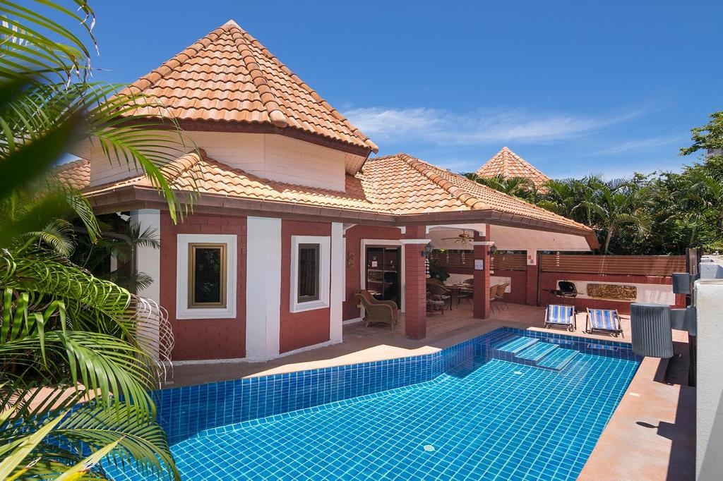 Villa Sabai 5 Minutes From Walking Street BeachfacilitiesSwimming Pool10