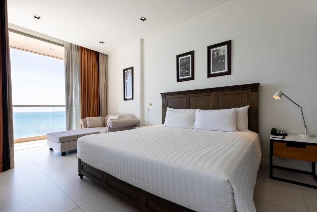 Pattaya Modus Beachfront Resortroomsrooms Image 3737