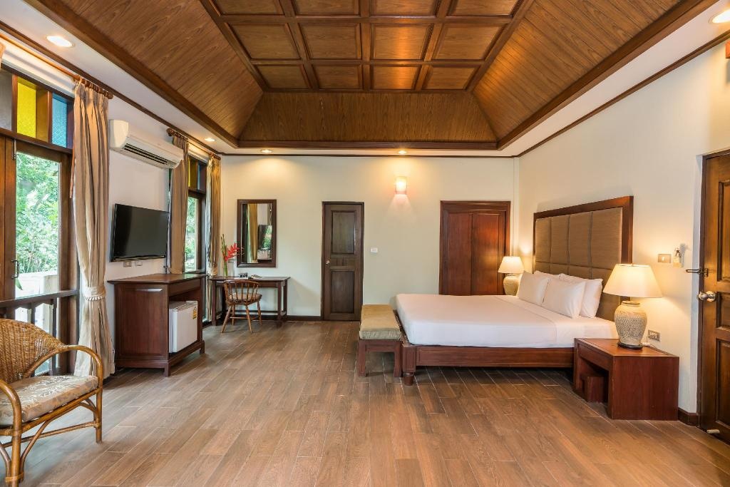 Plumeria Resort Wong AmatroomsFamily Suite Villa Guestroom6