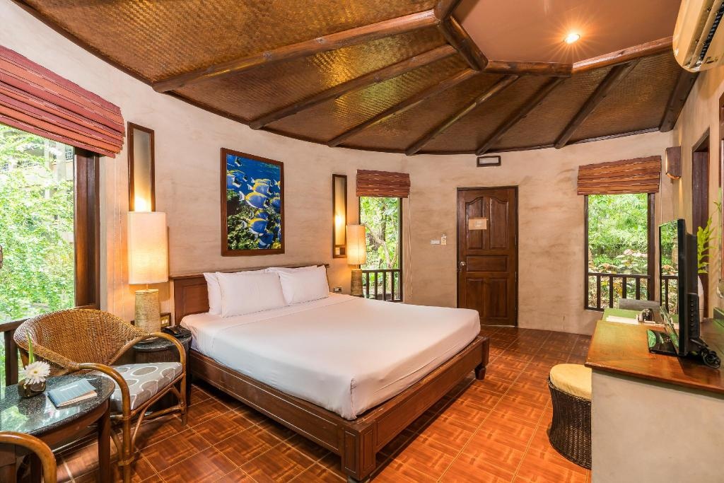 Plumeria Resort Wong AmatroomsGarden Villa Guestroom4