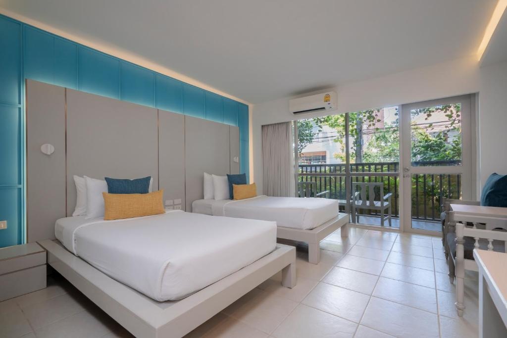 Sunshine Garden Resortroomsrooms Image 1818